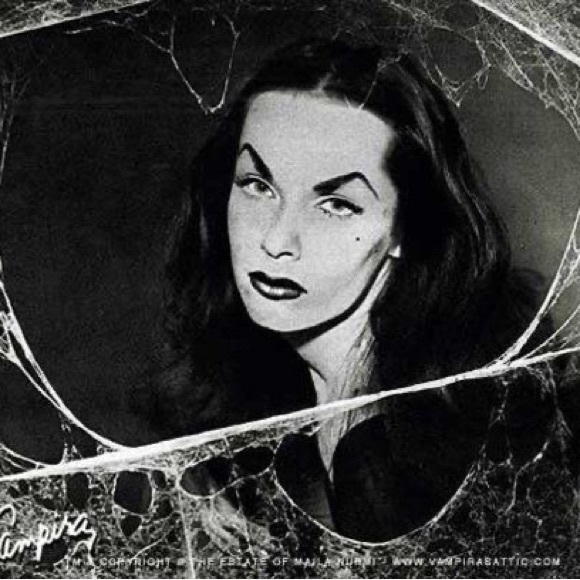 Meet your Posher, Steph - Picture 1 of 1